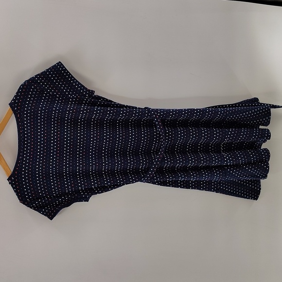 LOFT Pullover Dress Size XL Red White And Blue Swiss Dot With Belt Ruffle Hem - Picture 9 of 9